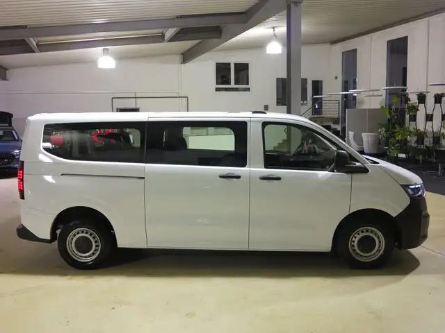 Volkswagen T7 Transporter New Transporter Kombi TDI 2.0 SCR LR 9Si AHK GRA