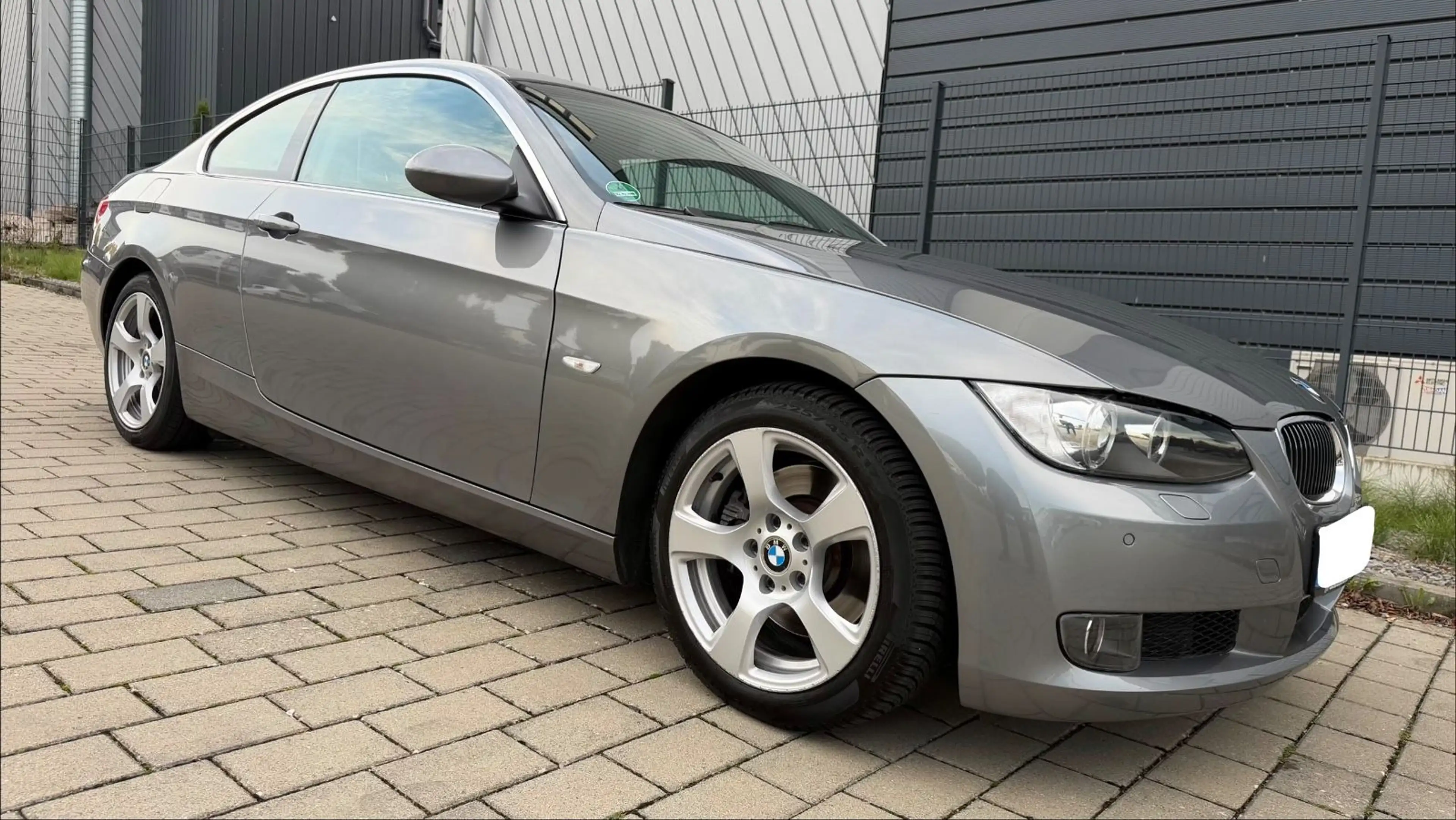 BMW 325 i 3 Coupe AUTOMATIK TÜV,46.000KM,1-HAND,NAVI
