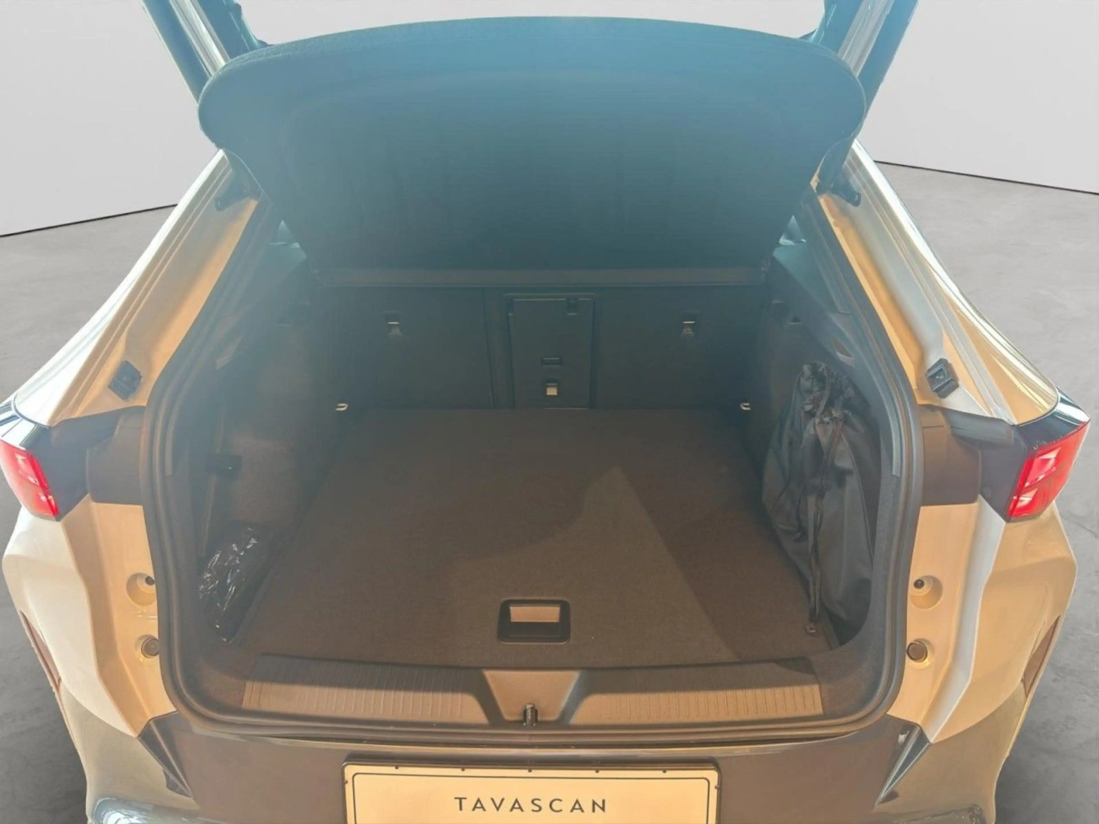 CUPRA Tavascan Endurance Panodach 360View Wärmepumpe — photo 8