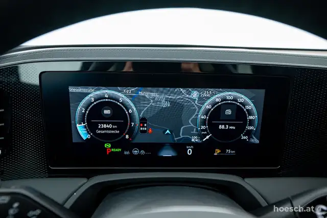 Volkswagen Passat view 11