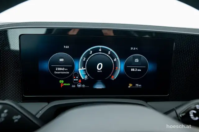 Volkswagen Passat view 10