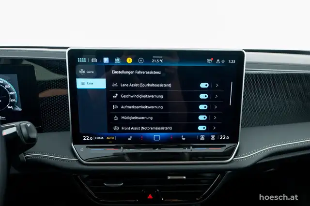 Volkswagen Passat view 15