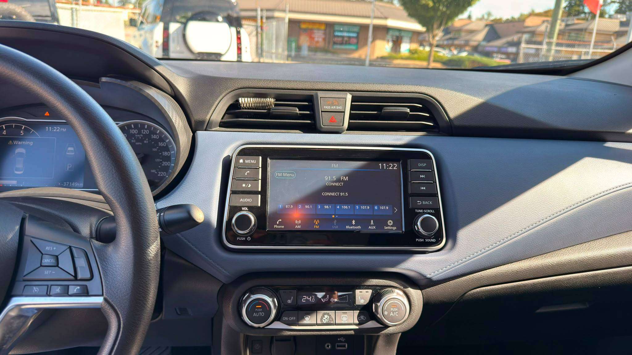 2024 Nissan Versa — view 11