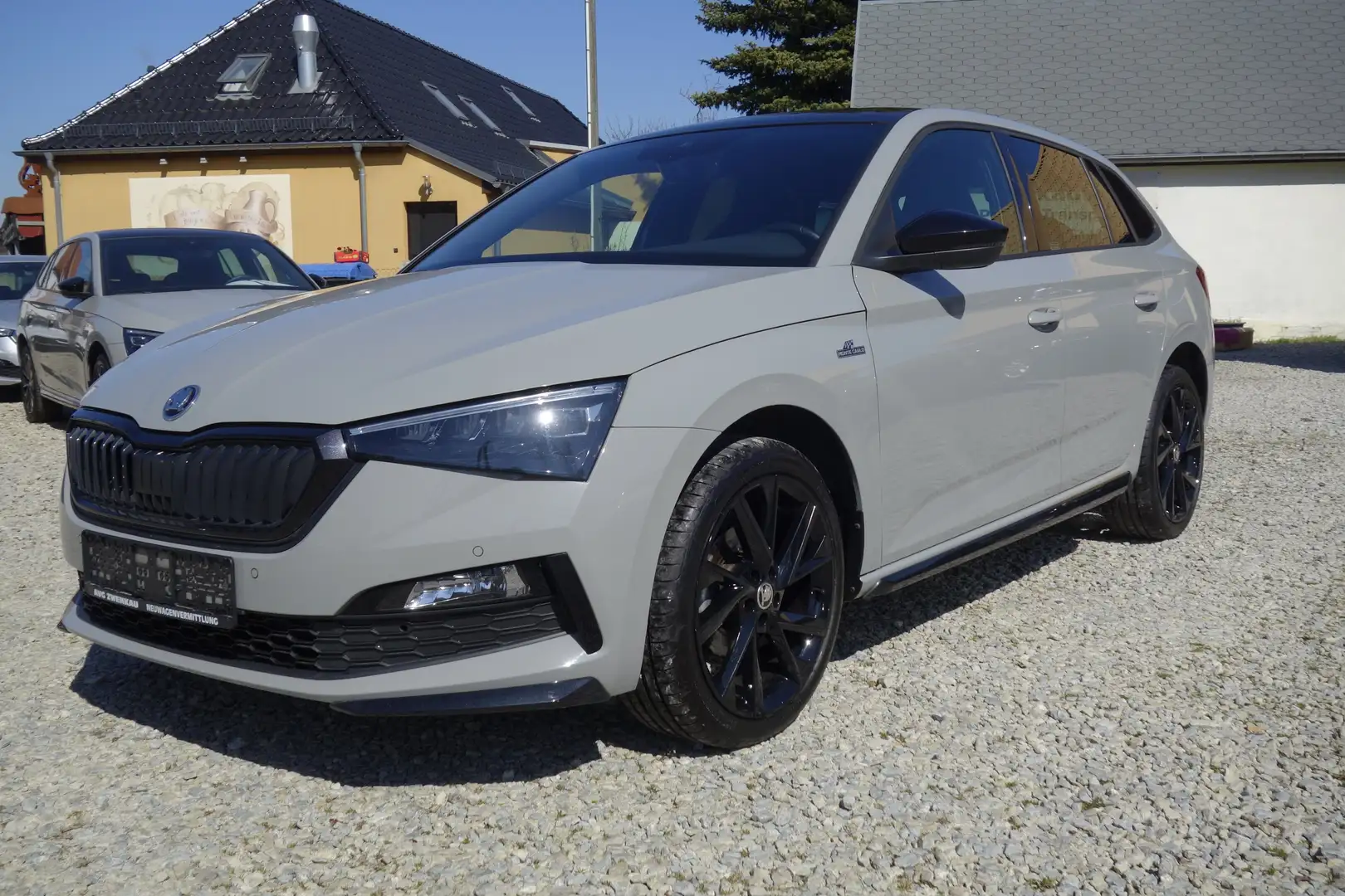 Skoda Scala Monte Carlo AHZV LED Garantie Grau - 2