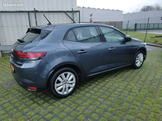 Renault Megane view 4