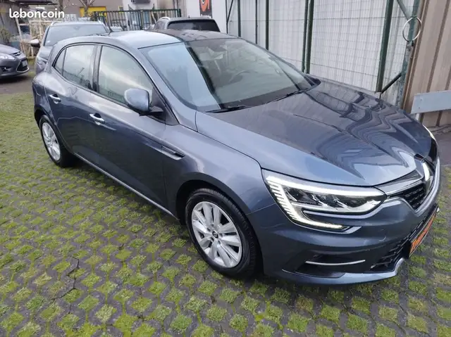 Renault Megane view 5