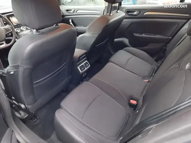 Renault Megane view 10