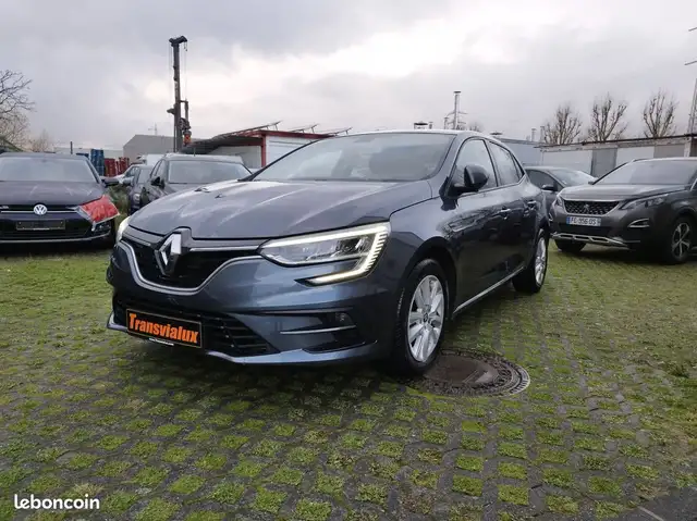 Renault Megane view 2