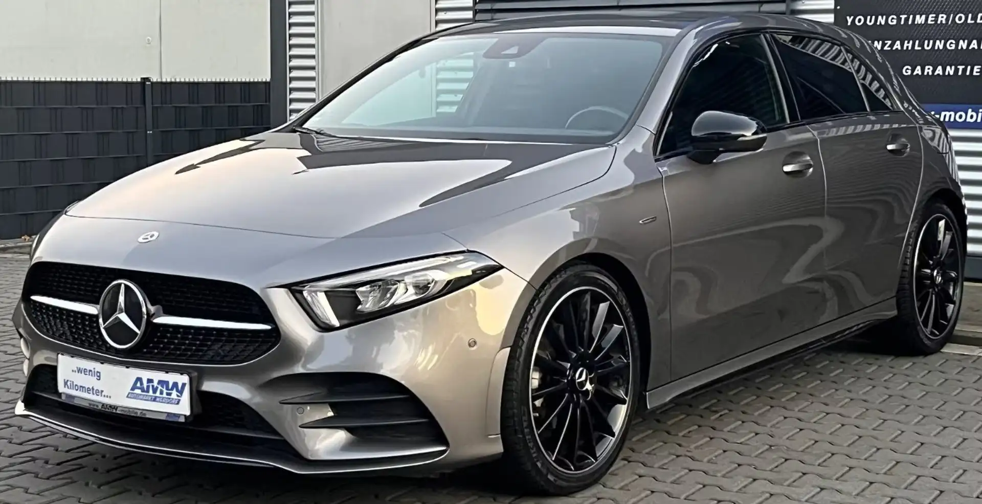 Mercedes-Benz A 180 A 180 AMG Night 2022 auto KAMERA APPLECARPLAY LED Grigio - 1