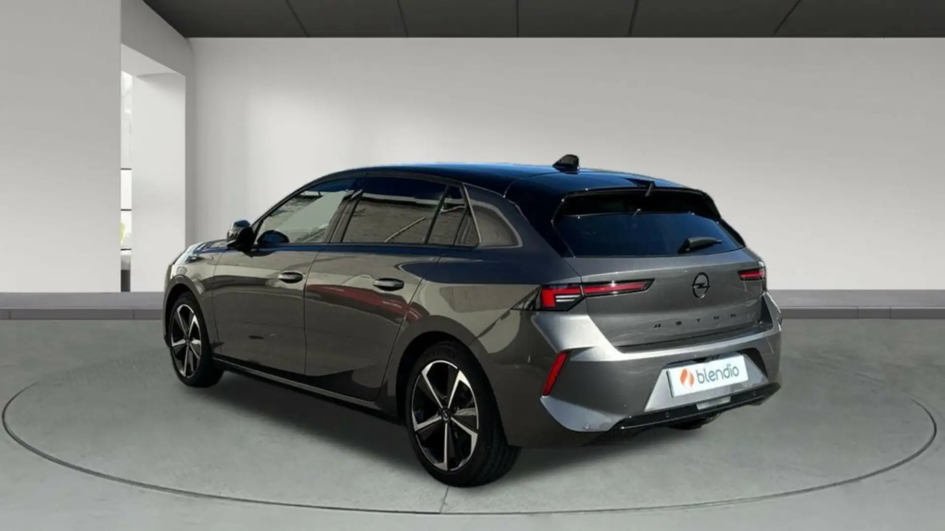 Opel Astra 1.2T XHT GS 130CV 5P Gris - 2