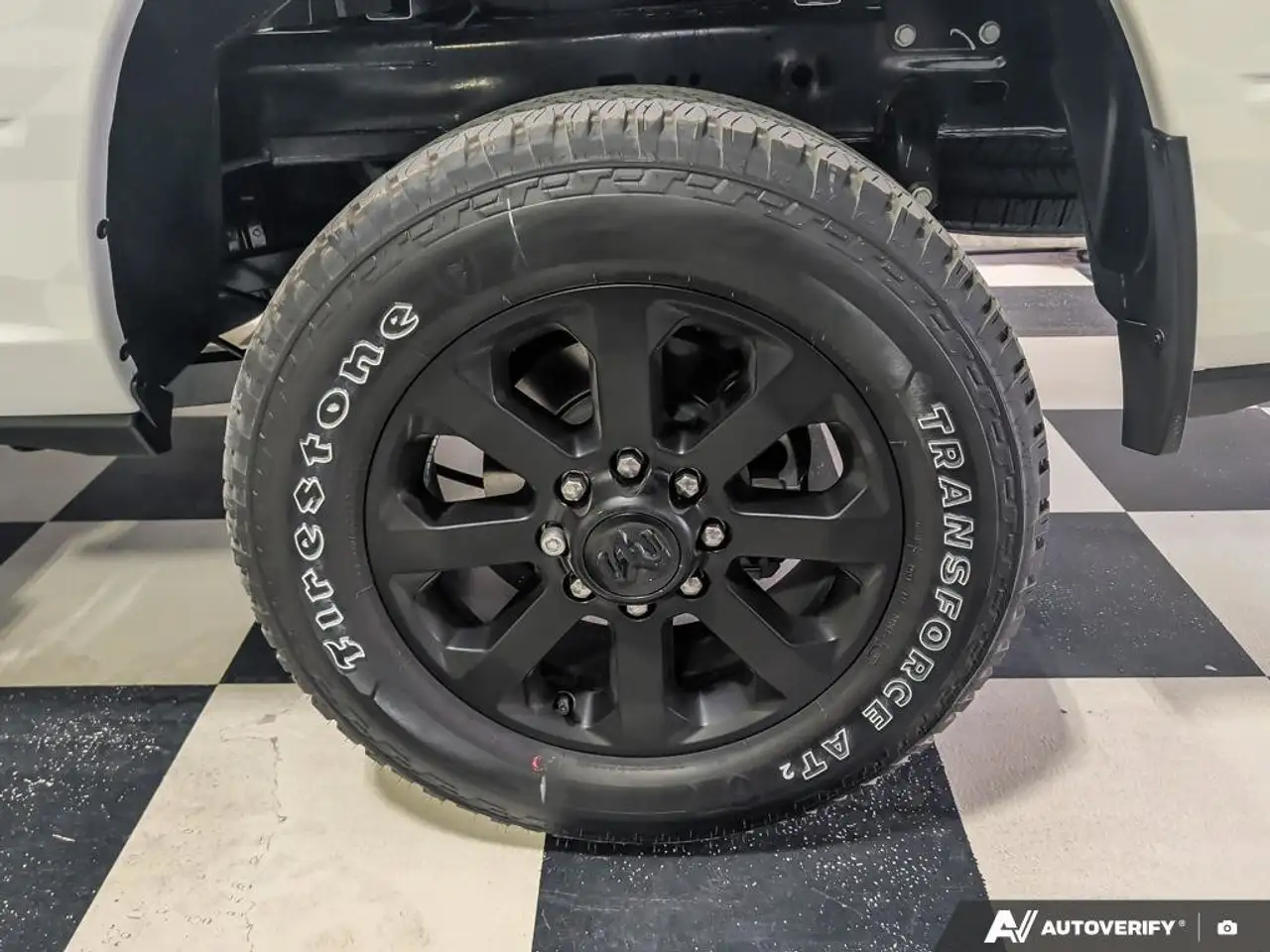 RAM 2500 снимка RAM 2500