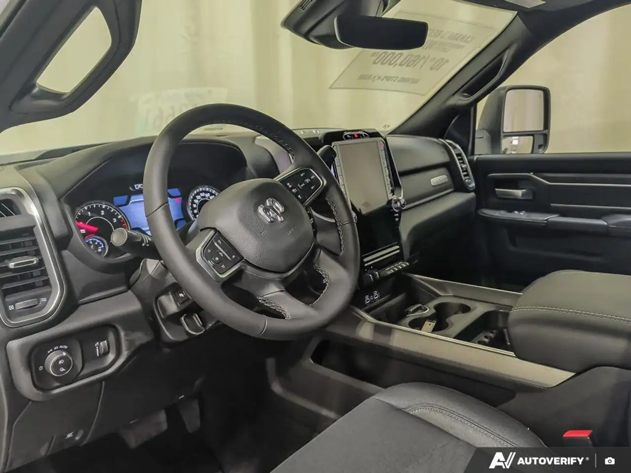 RAM 2500 снимка RAM 2500