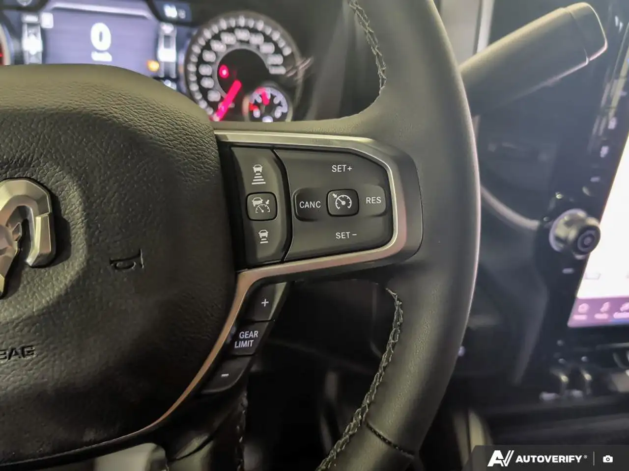RAM 2500 снимка RAM 2500
