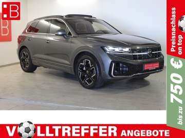 3.0 TSI 2x R-Line 20 PANO AHK STAND