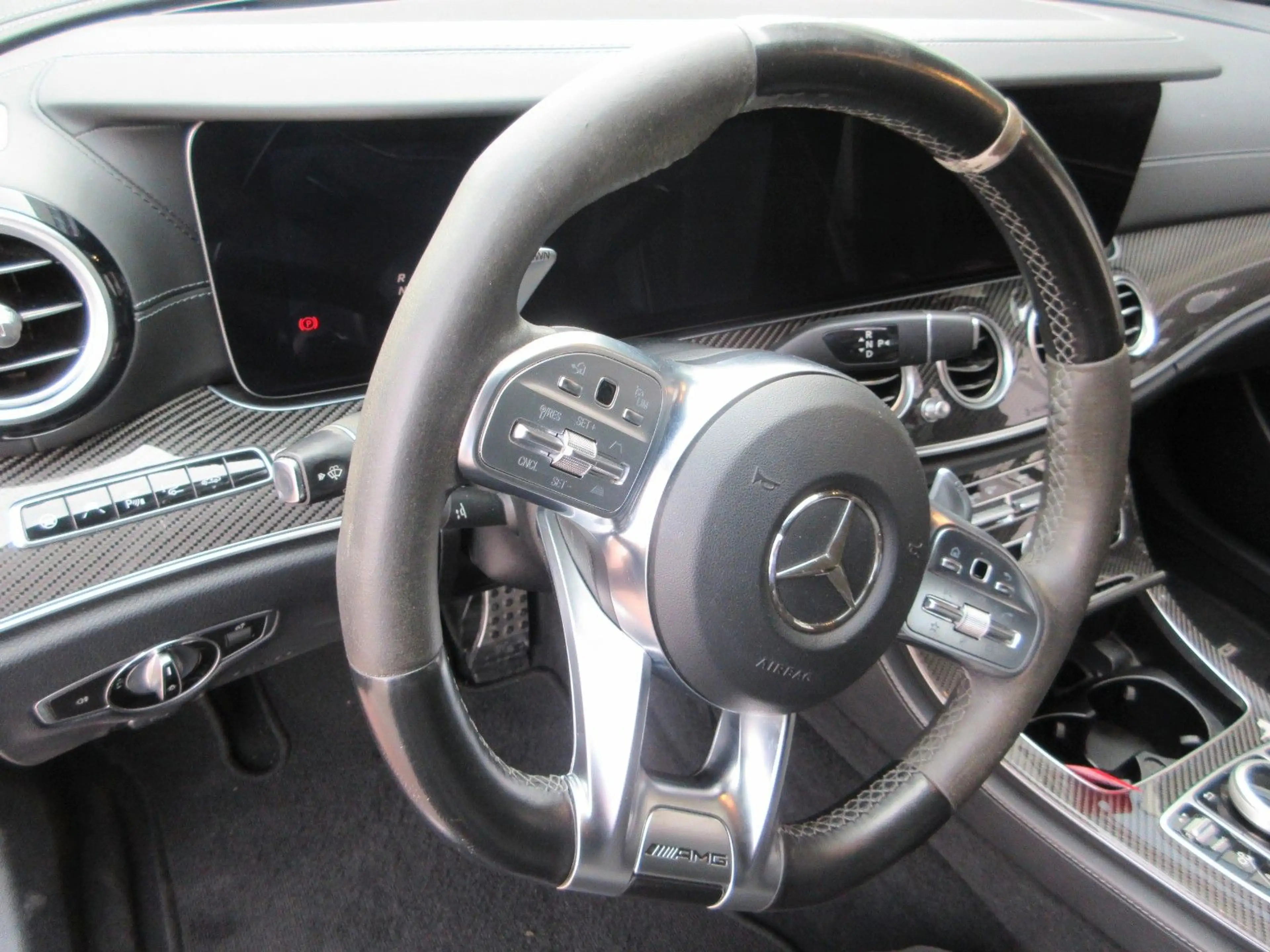 Mercedes-Benz E 63 AMG E 63 S AMG 4Matic TOPAUSSTATTUNG — photo 12
