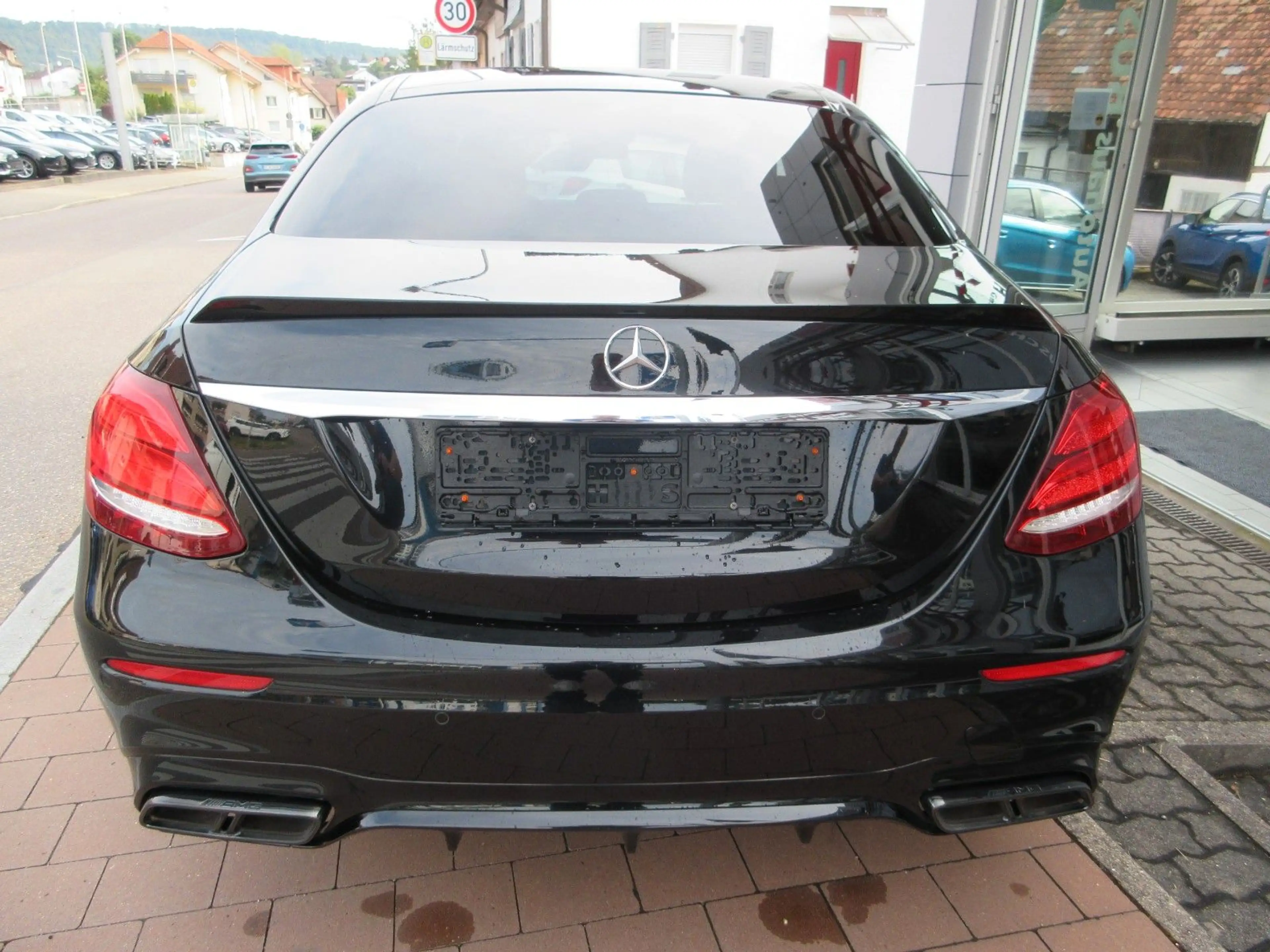 Mercedes-Benz E 63 AMG E 63 S AMG 4Matic TOPAUSSTATTUNG — photo 11