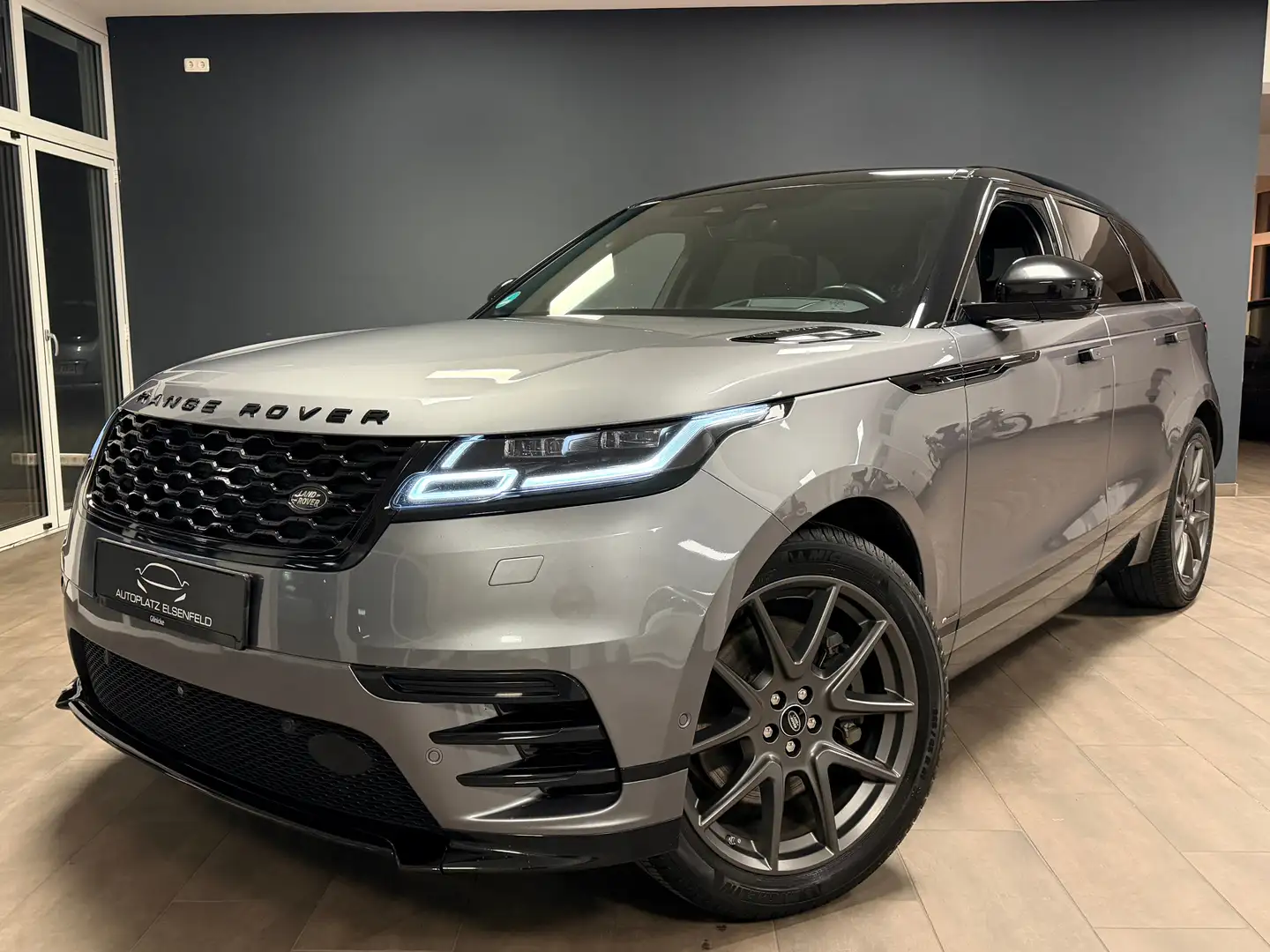 Land Rover Range Rover Velar D300 R-Dynamic SE / 1.HAND / GLSD / MERIDIAN / ACC Gris - 1