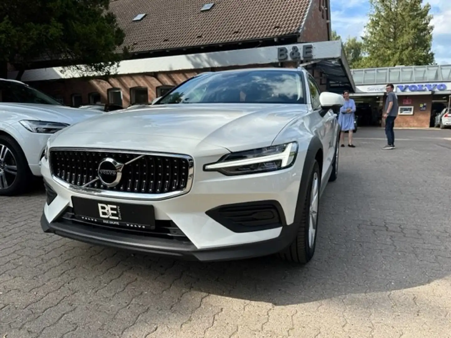 Volvo V60 Cross Country B4 Diesel AWD Geartronic *AHK* Білий - 2