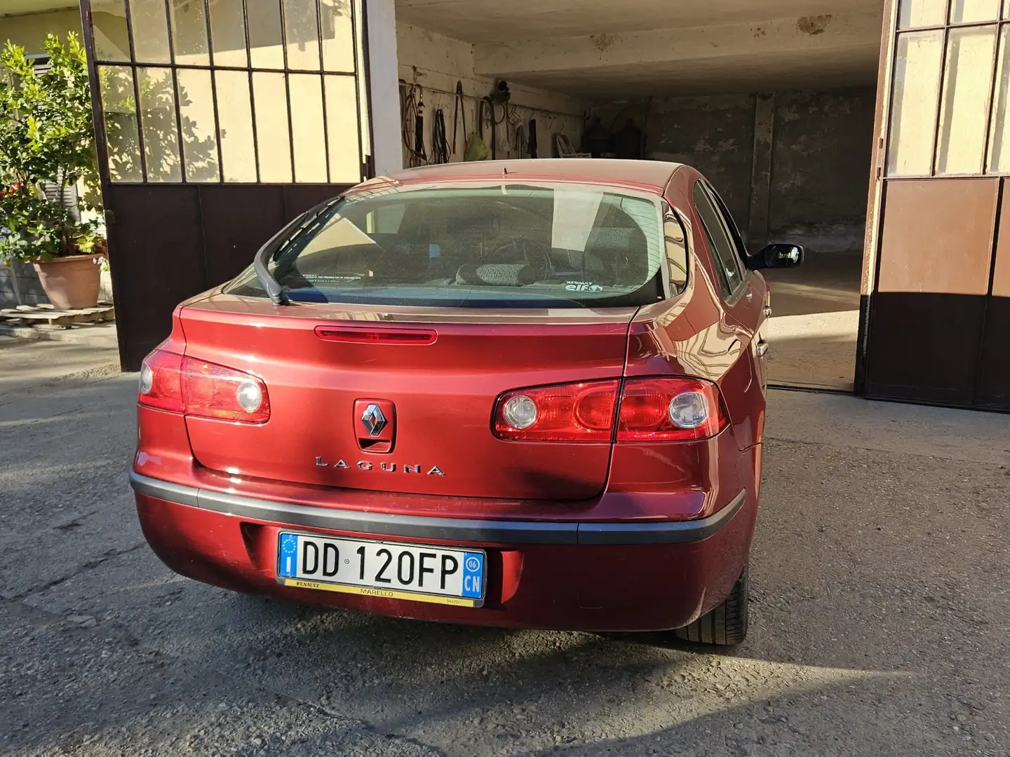 Renault Laguna Red - 2