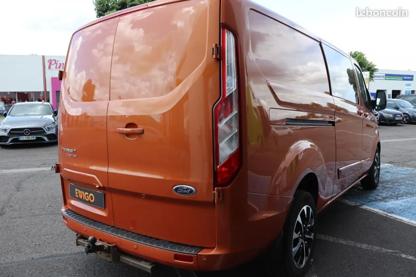 Ford Transit FOURGON 280 2.0 TDCI 170 L1H1 LIMITED Altın - 2