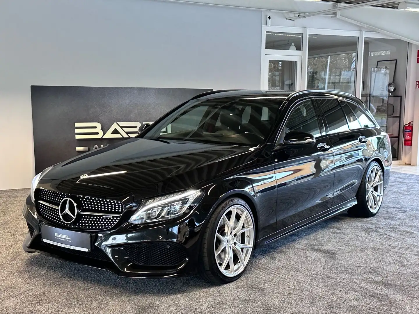 Mercedes-Benz C 43 AMG Schwarz - 1