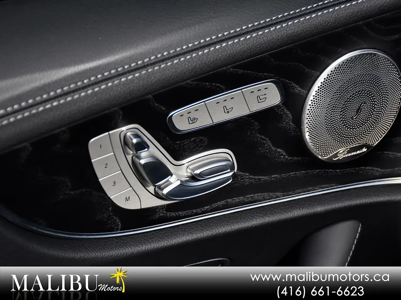 Mercedes-Benz E-Class снимка Mercedes-Benz E-Class