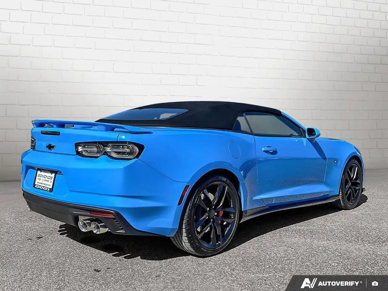 Chevrolet Camaro снимка Chevrolet Camaro