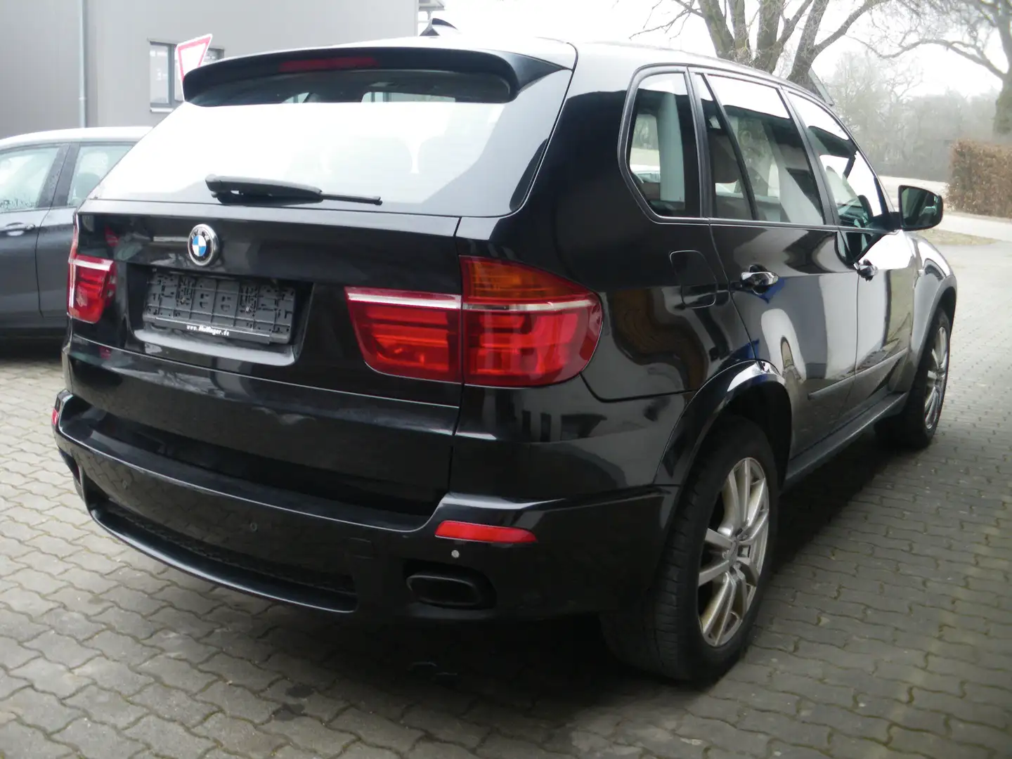 BMW X5 xDrive40d, Kli Leder, Navi, AHK, Rückfahrkamera Schwarz - 2