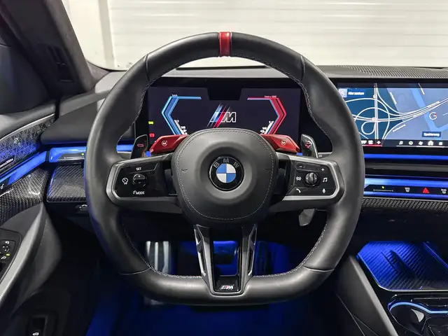 BMW M5 view 12