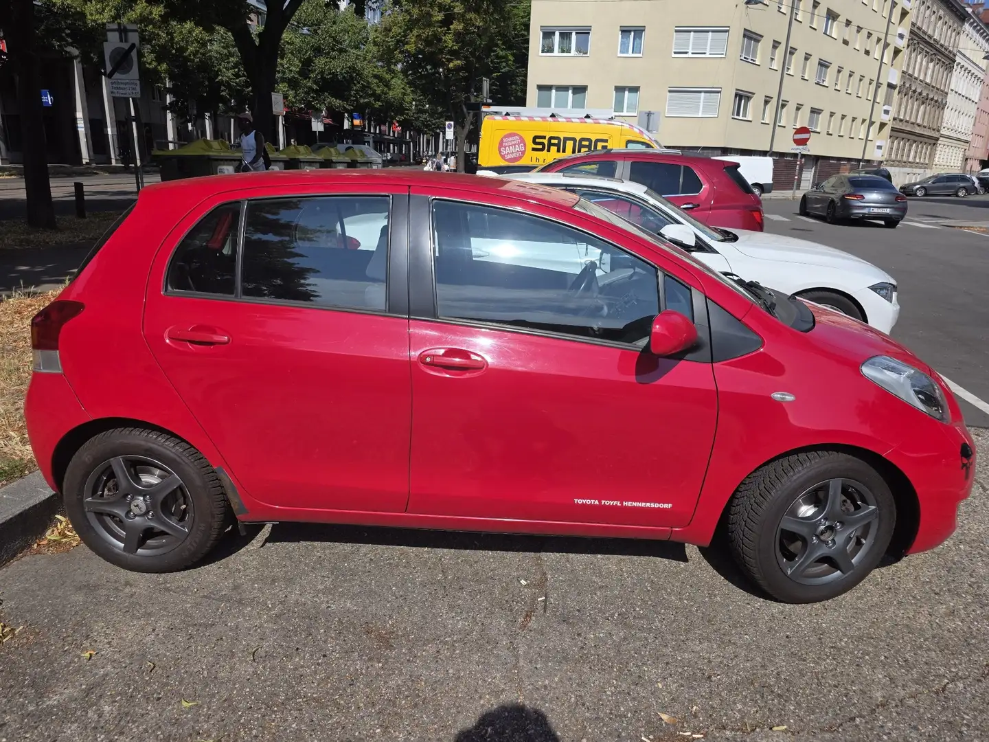 Toyota Yaris 1.33 VVT-i Executive - 1