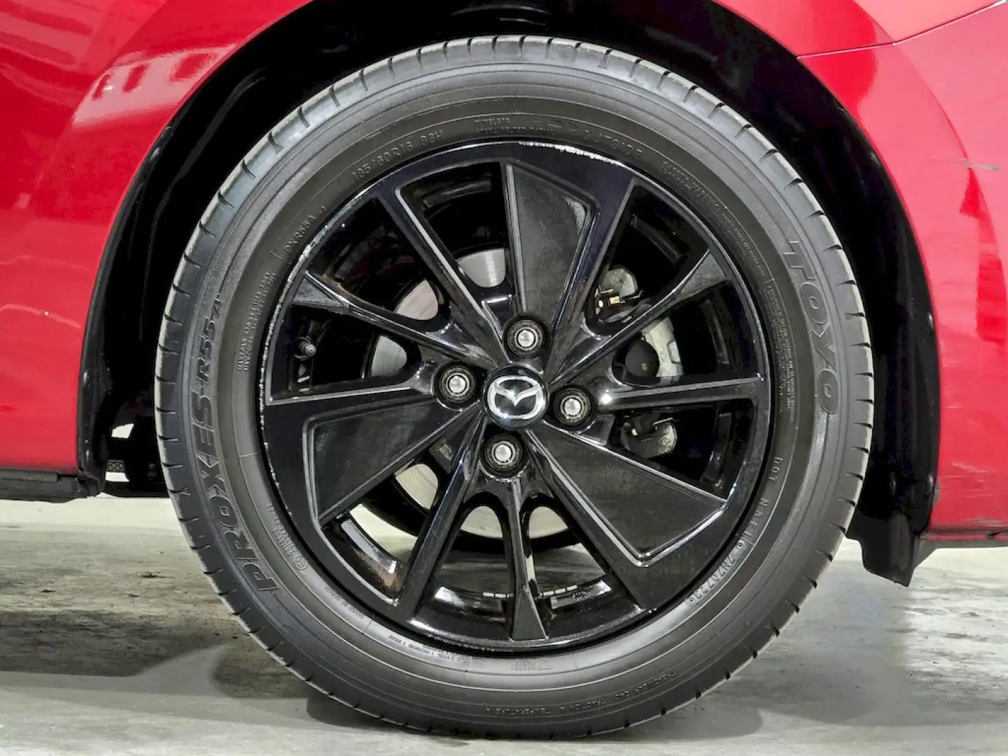 Mazda 2 1.5 e-Skyactiv G Homura 66kW Rojo - 2