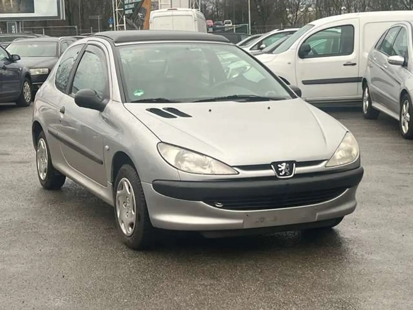 Peugeot 206 75 Style Silber - 1