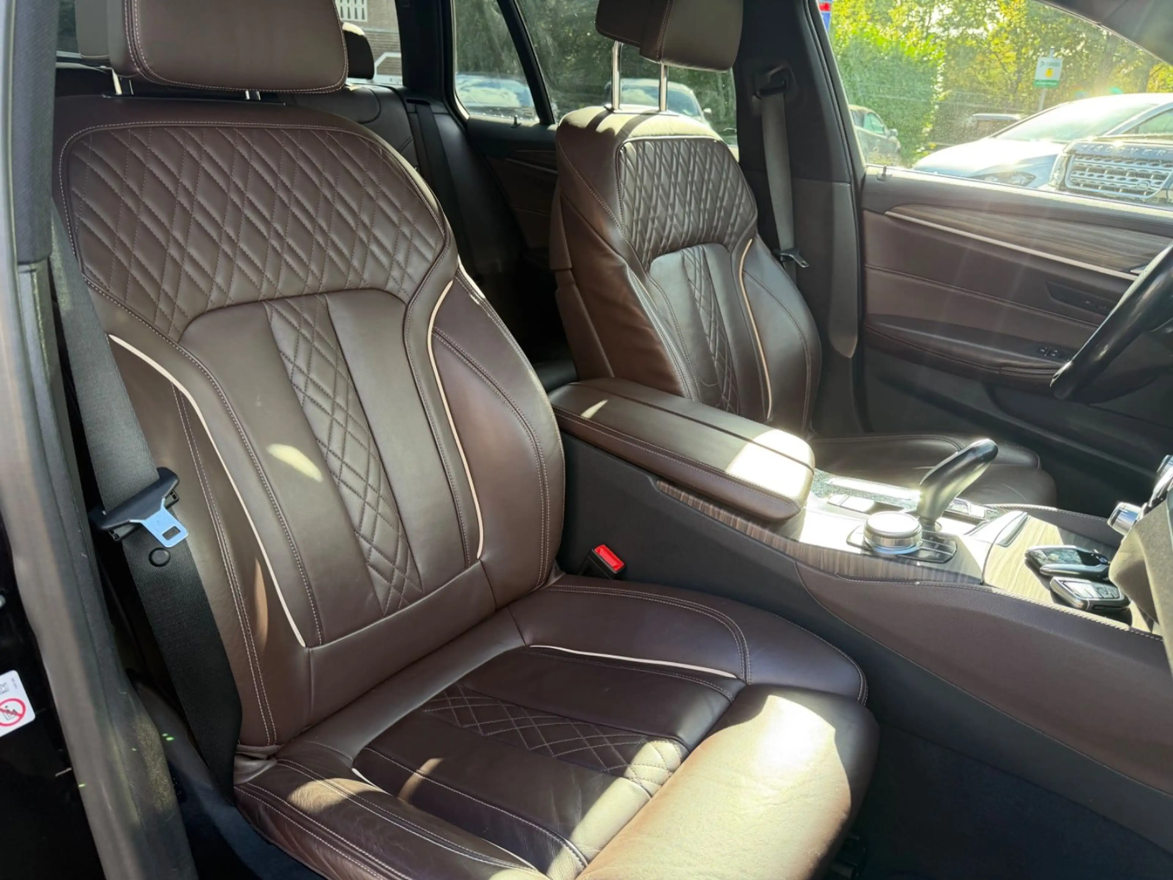 BMW 530 d xDrive Luxury Line Leder AHK 360° HuD — photo 15