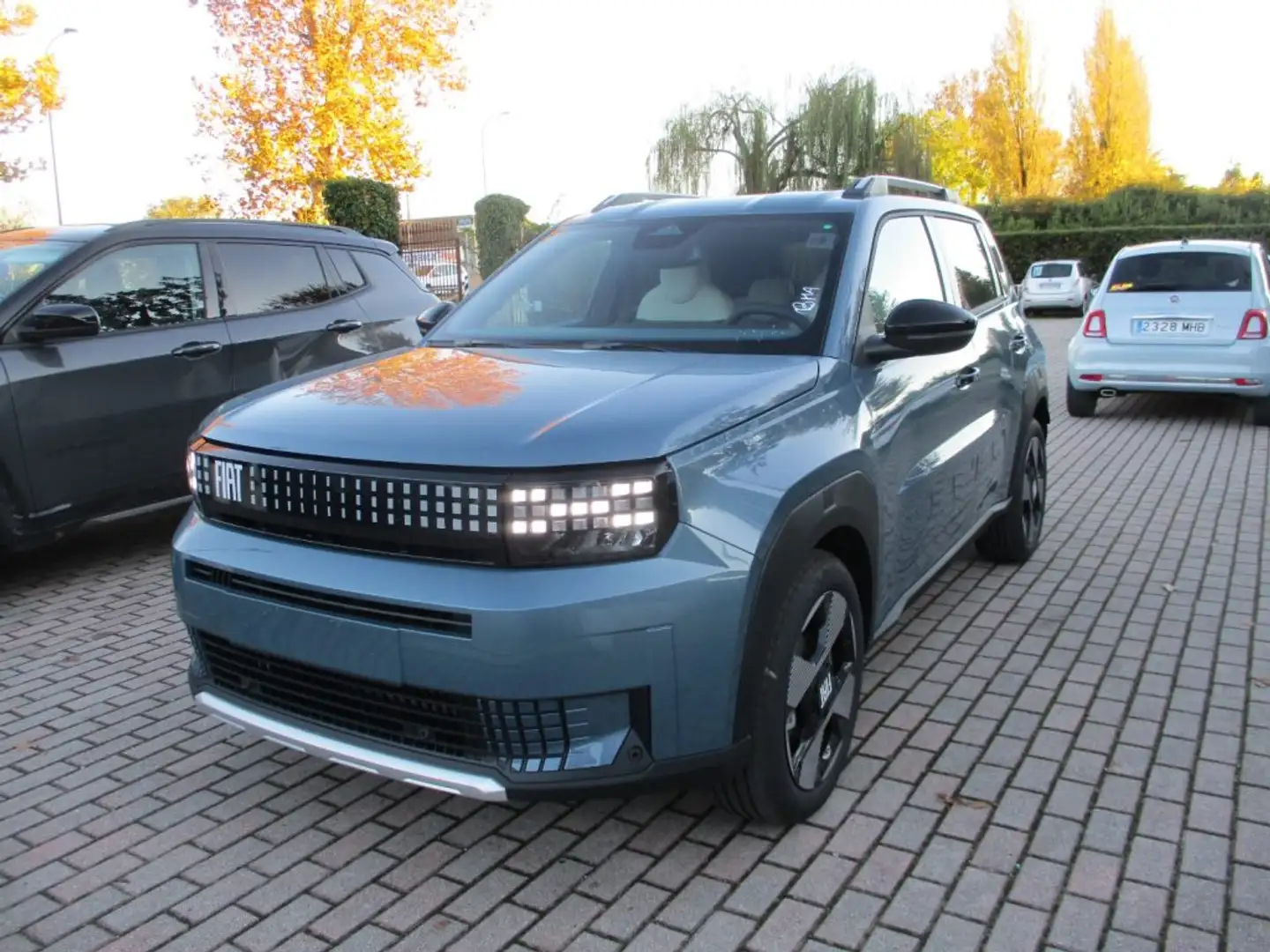 Fiat Grande Panda 1.2 Hybrid 110Cv S&S La Prima Camera/CarPlay Blau - 1