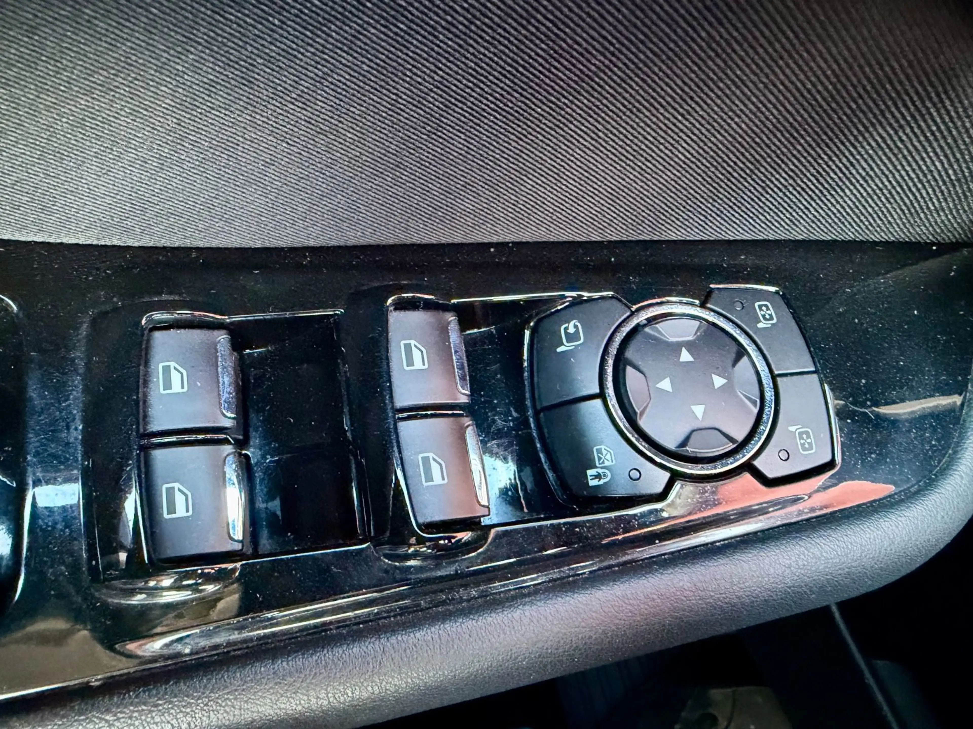 Ford Galaxy Titanium — photo 15