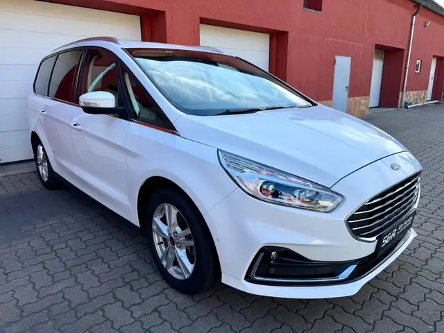 Ford Galaxy Titanium