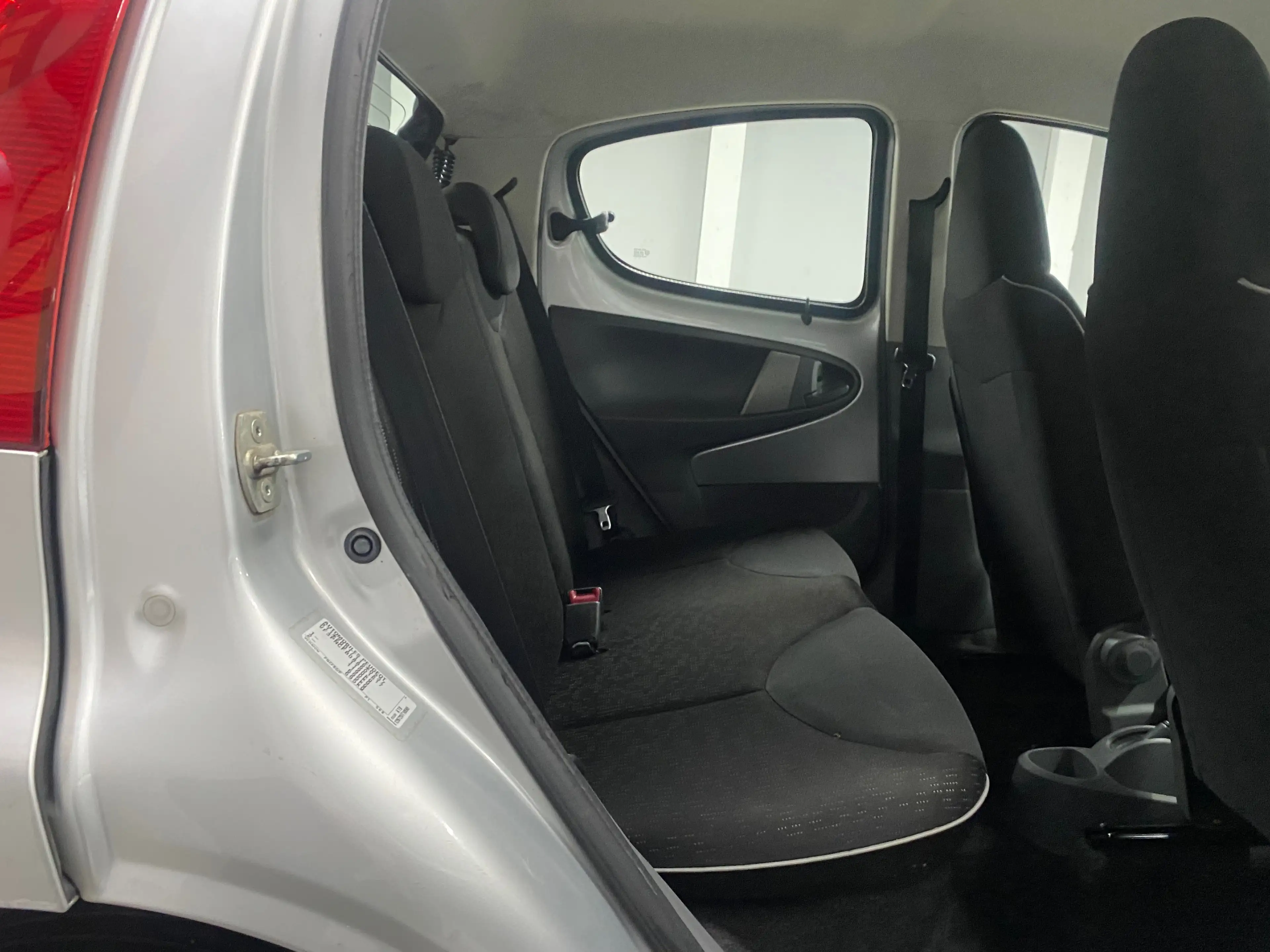 Peugeot 107 1.0i URBAN 🏳️ GARANTIE 12 MOIS 🏳️ — photo 11