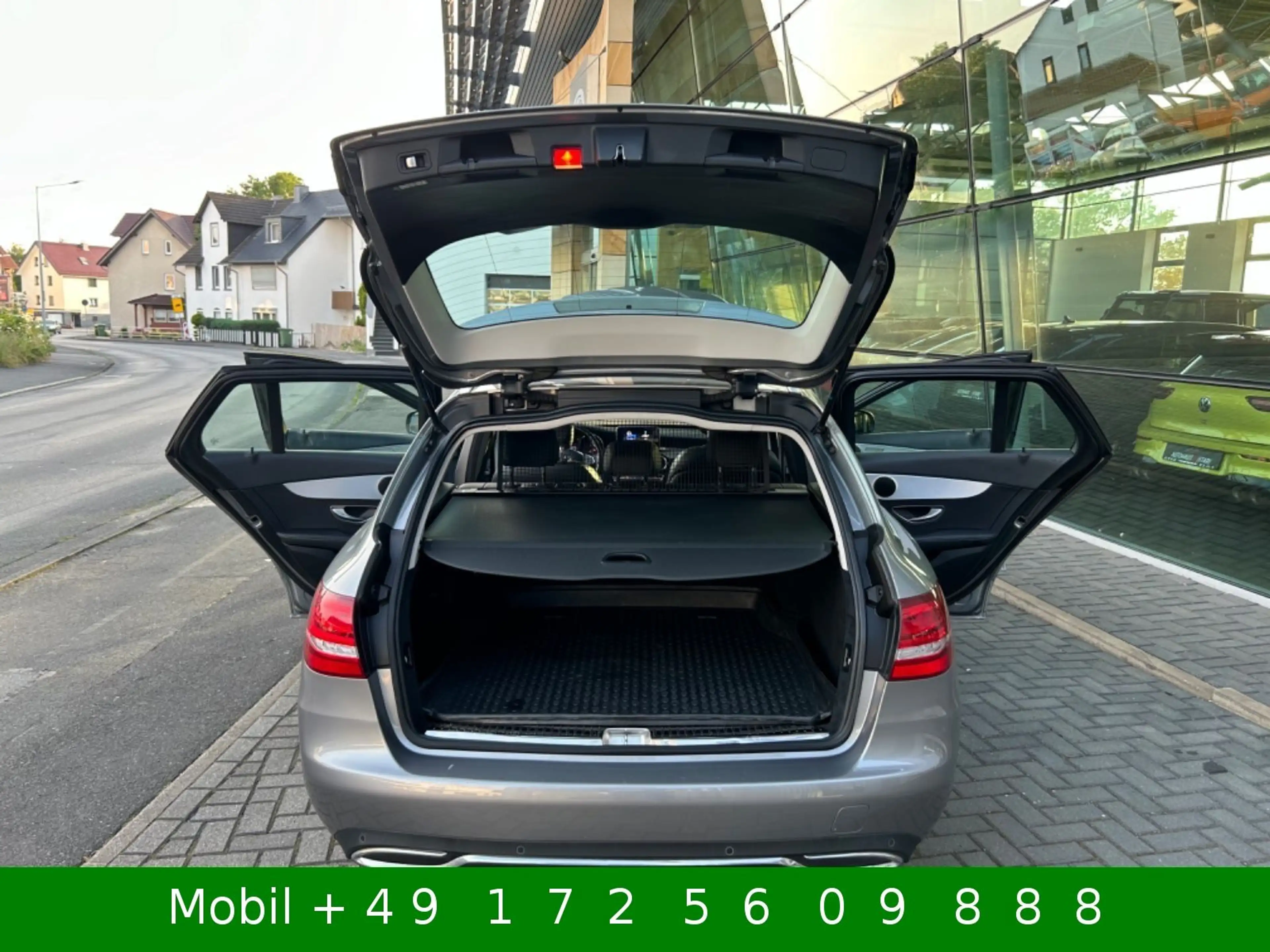 Mercedes-Benz C 220 d Avantgarde Panorama AHK — photo 11