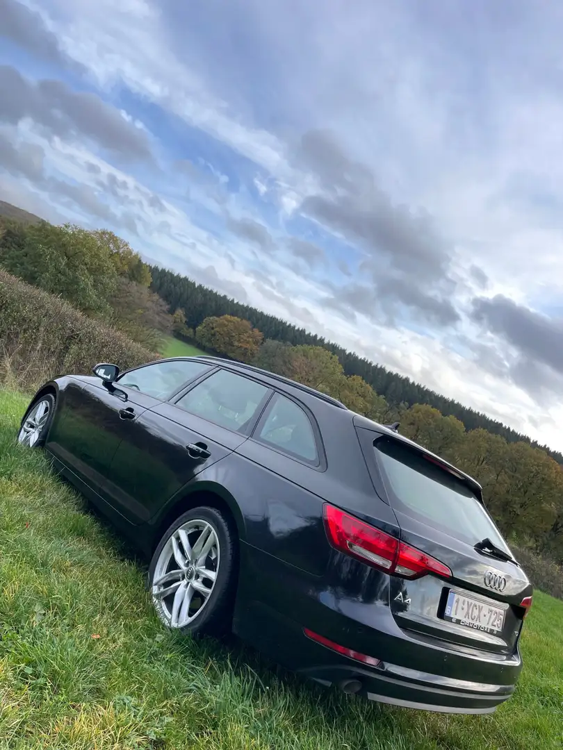 Audi A4 2.0 TDi Zwart - 2