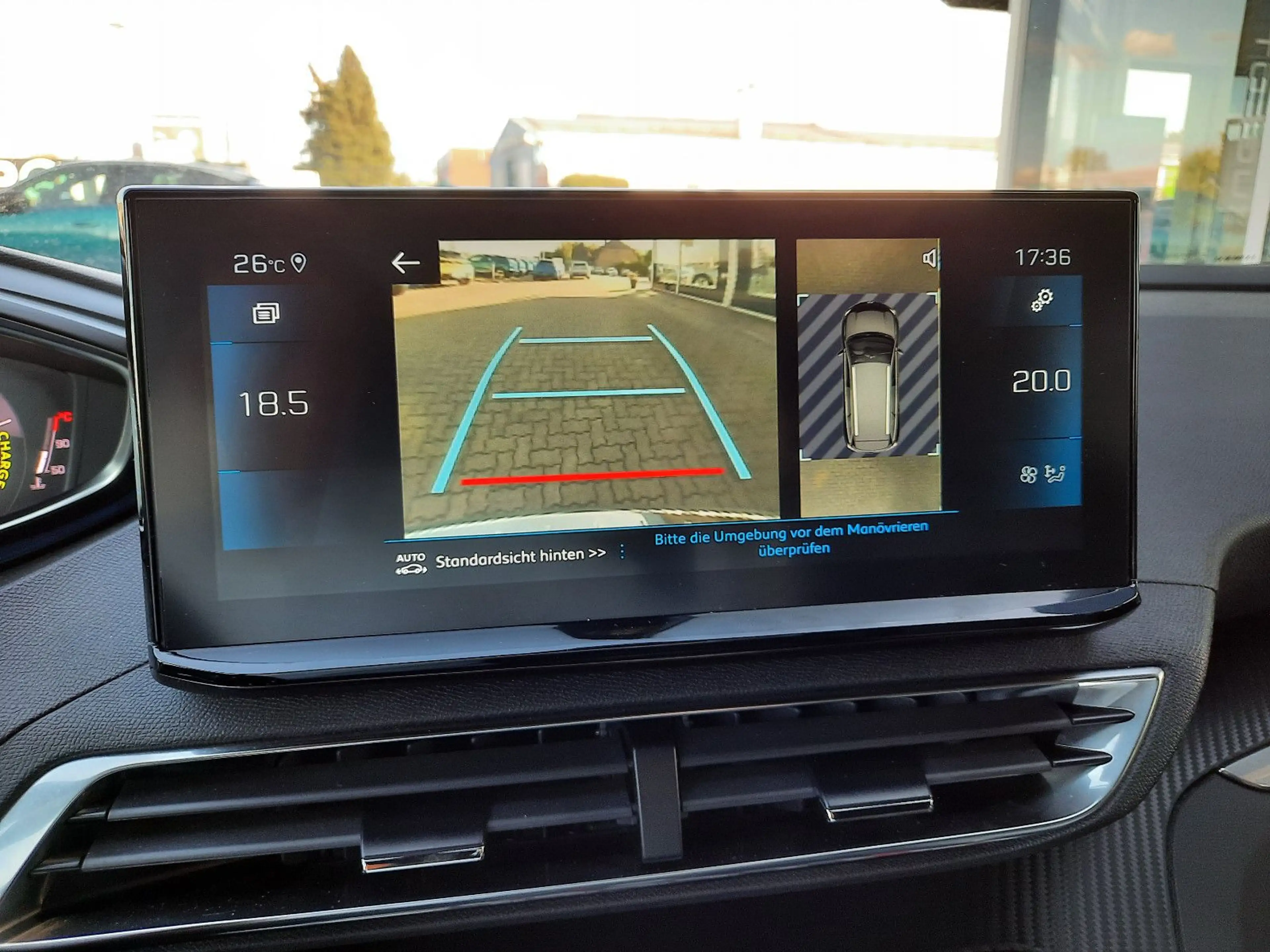 Peugeot 5008 Allure Pack eDSC 7 SITZE NAVI SH 360° KAM — photo 11