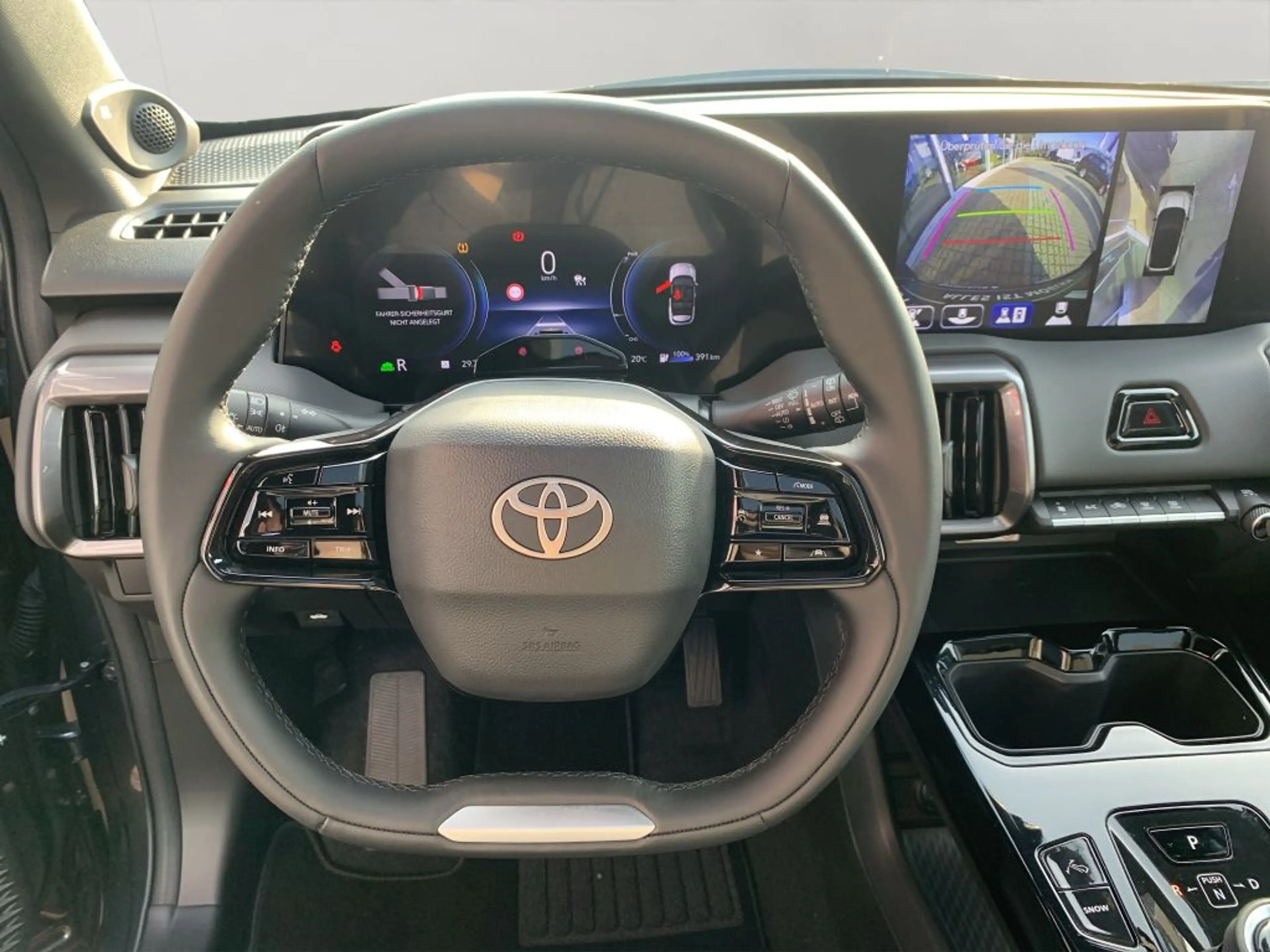 Toyota Urban Cruiser 61kWh Lounge — photo 11