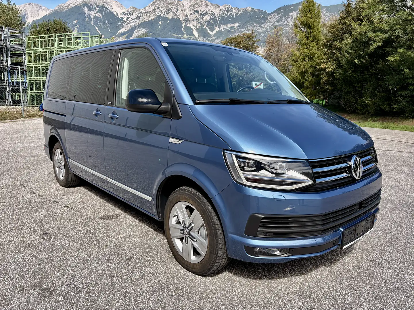 Volkswagen T6 Multivan Multivan Generation Six 2,0 TDI BMT DSG Generation Six Blau - 2