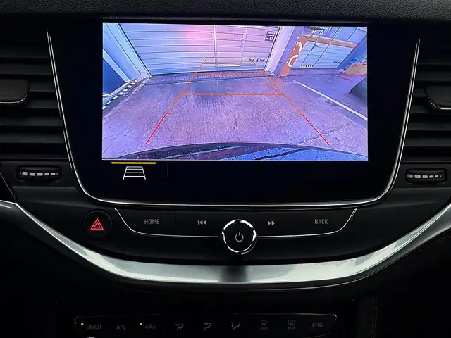 Opel Astra view 13
