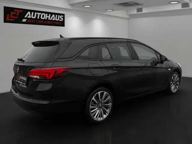 Opel Astra view 6