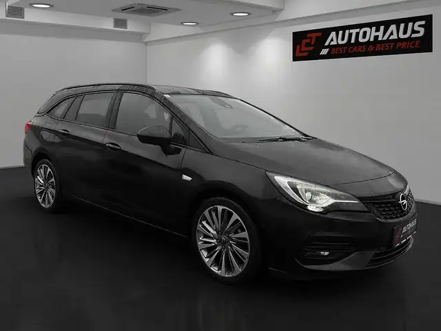 Opel Astra view 4