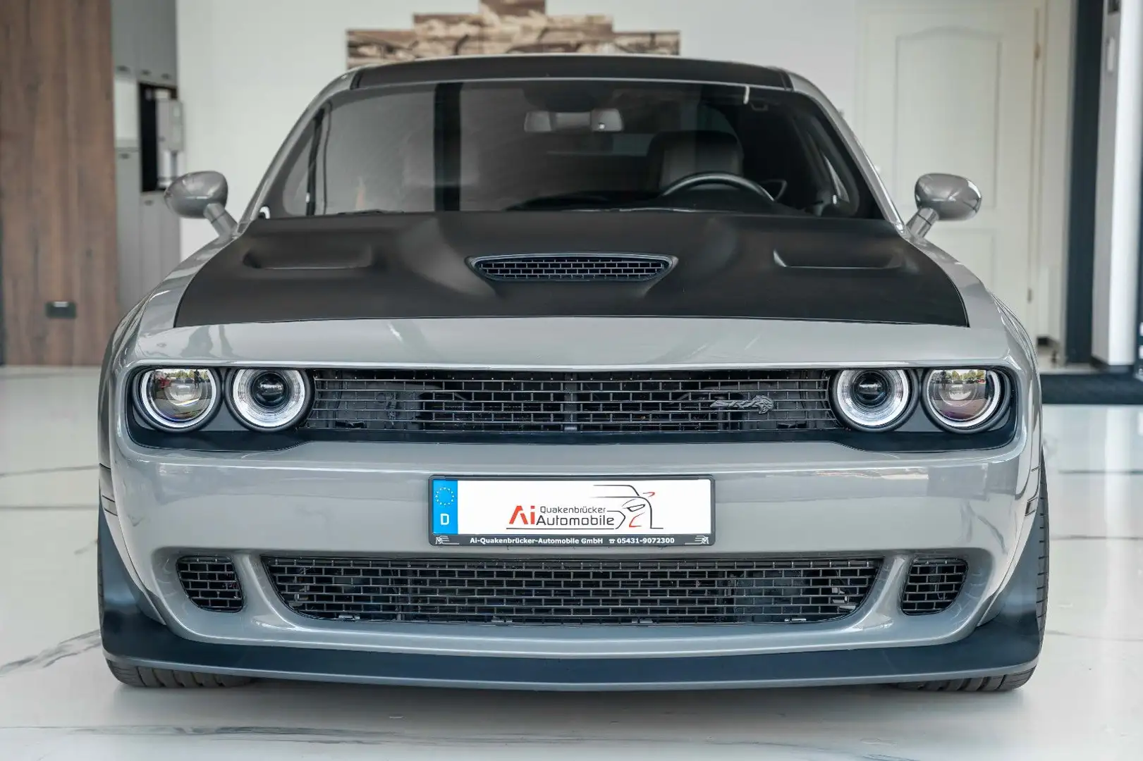 Dodge Challenger 6,4 SCAT PACK PLUS ORIGIINAL WIDEBODY Grau - 2