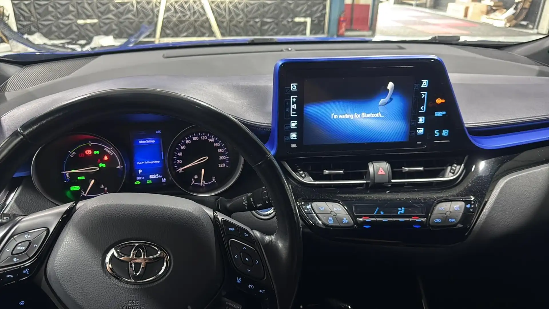 Toyota C-HR Toyota - C-HR 1.8 Hybrid Bi-tone - premium - 1