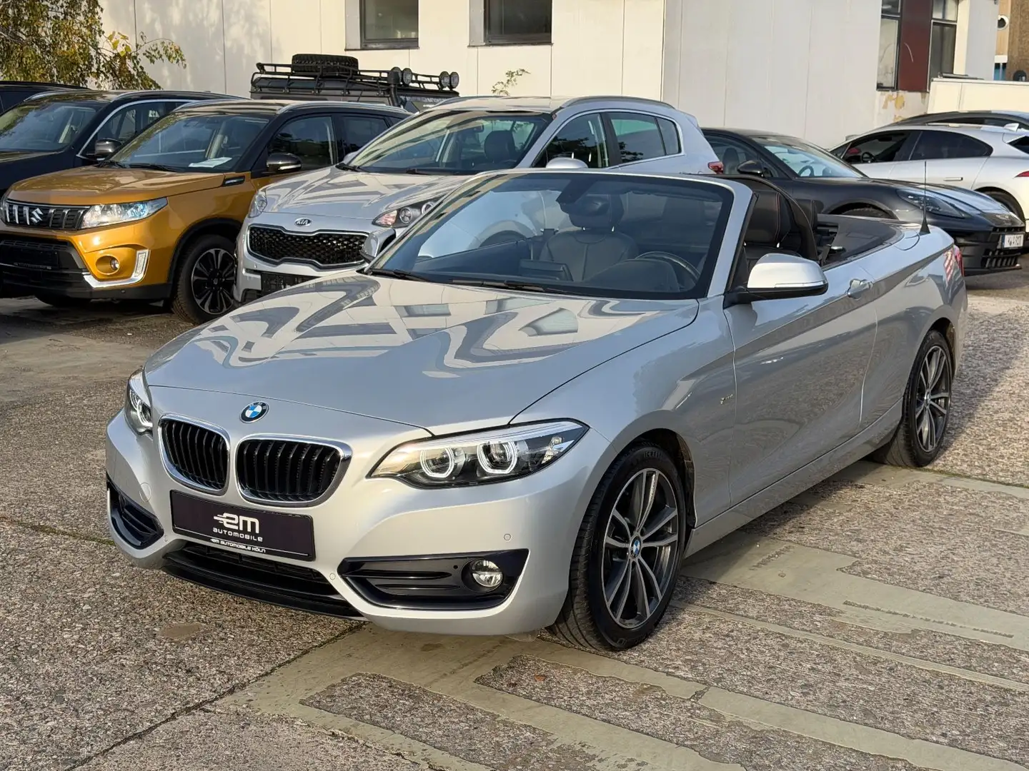 BMW 218 d Sport Line Cabrio/LED/Facelift/Leder/Navi Silber - 2