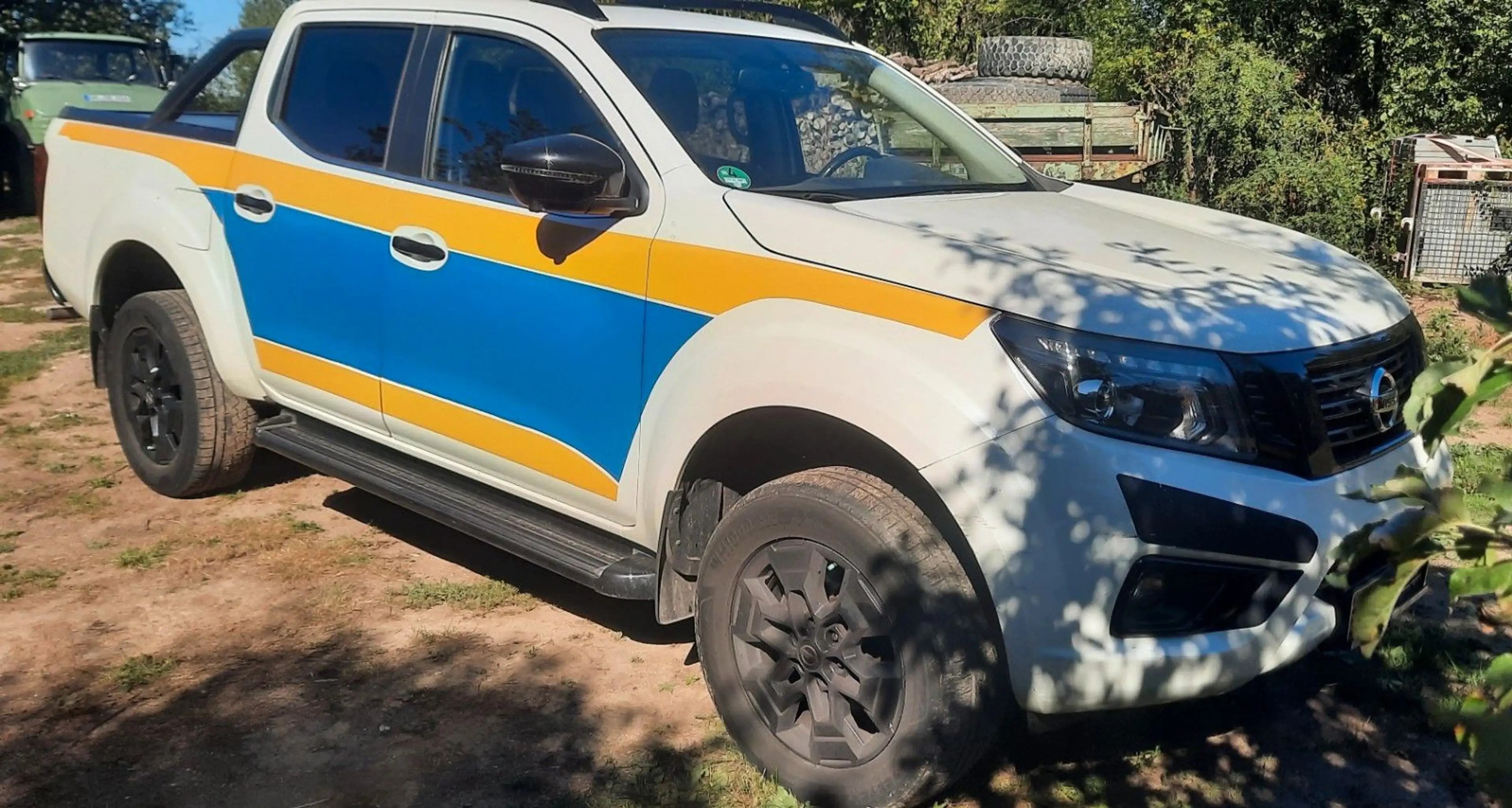 Nissan Navara NP300 N-Guard Double Cab 4x4 AHK — photo 3