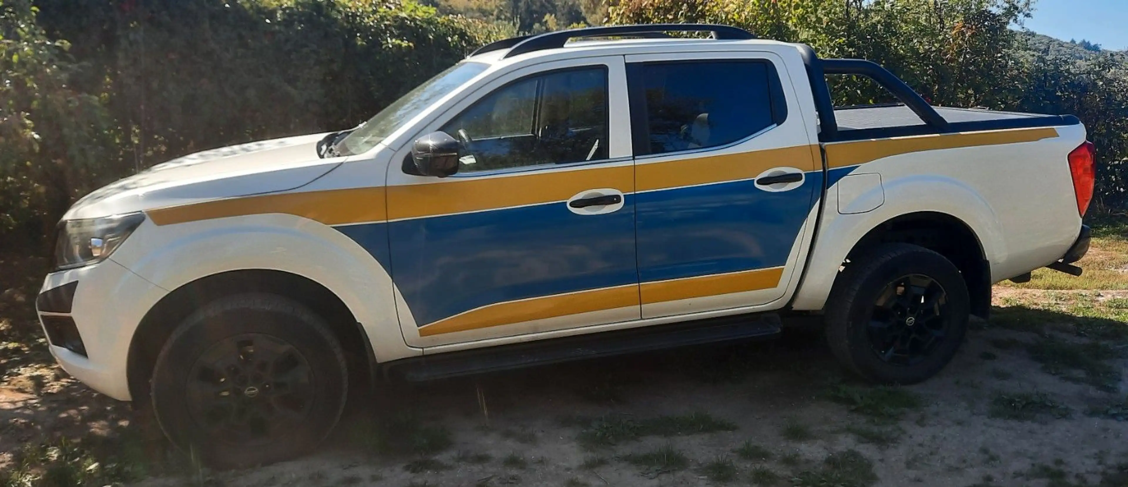 Nissan Navara NP300 N-Guard Double Cab 4x4 AHK — photo 4